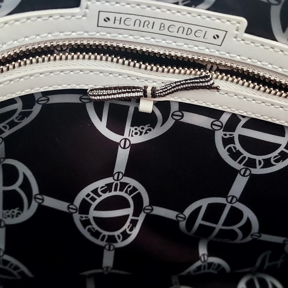 Henri Bendel large leather Satchel  in excellent condition.  Rare !! - Picture 9 of 16